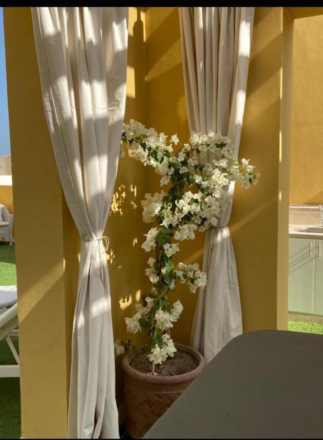Heated Jacuzzi 2Br Apartment On Yacht View الغردقة المظهر الخارجي الصورة