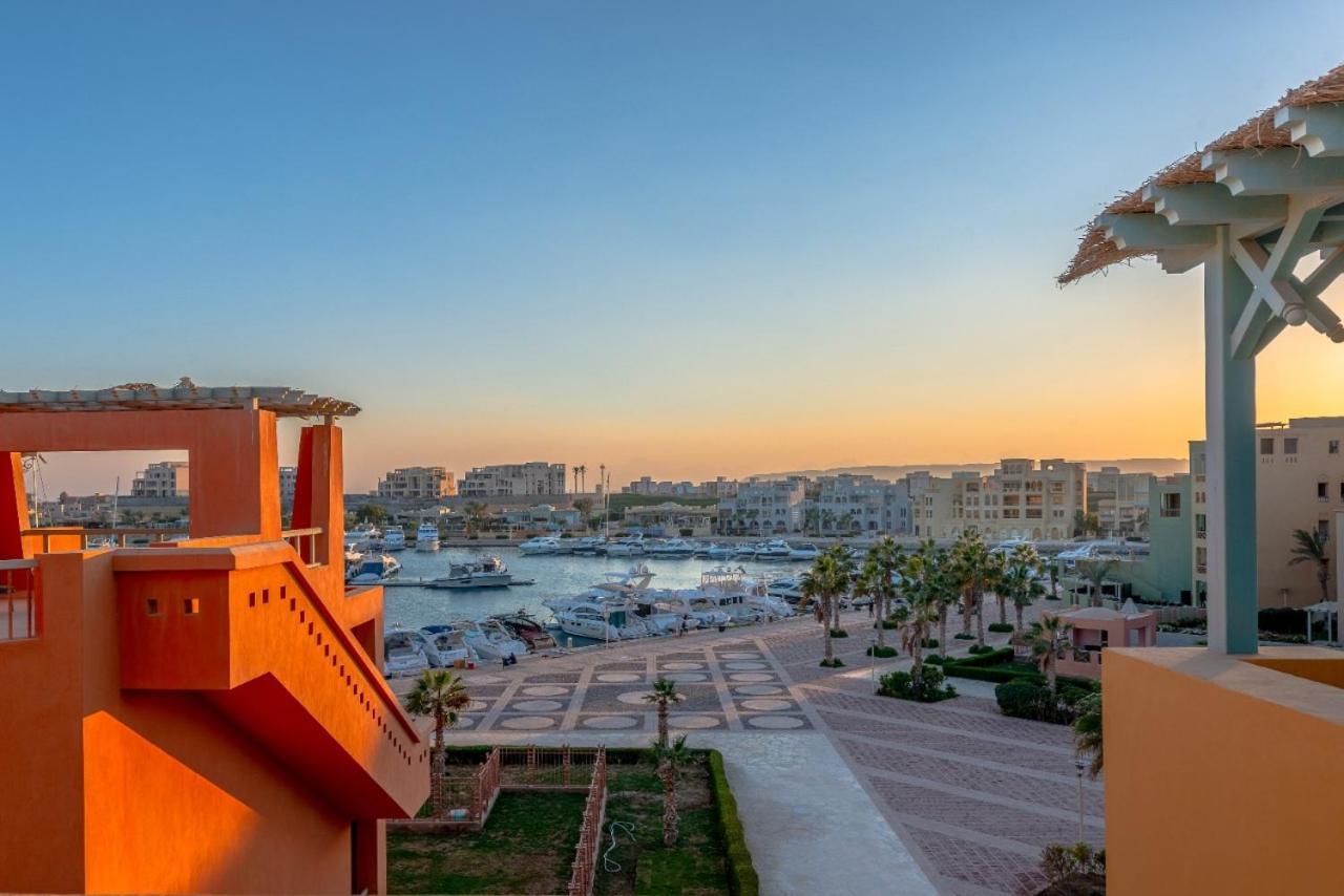 Heated Jacuzzi 2Br Apartment On Yacht View الغردقة المظهر الخارجي الصورة