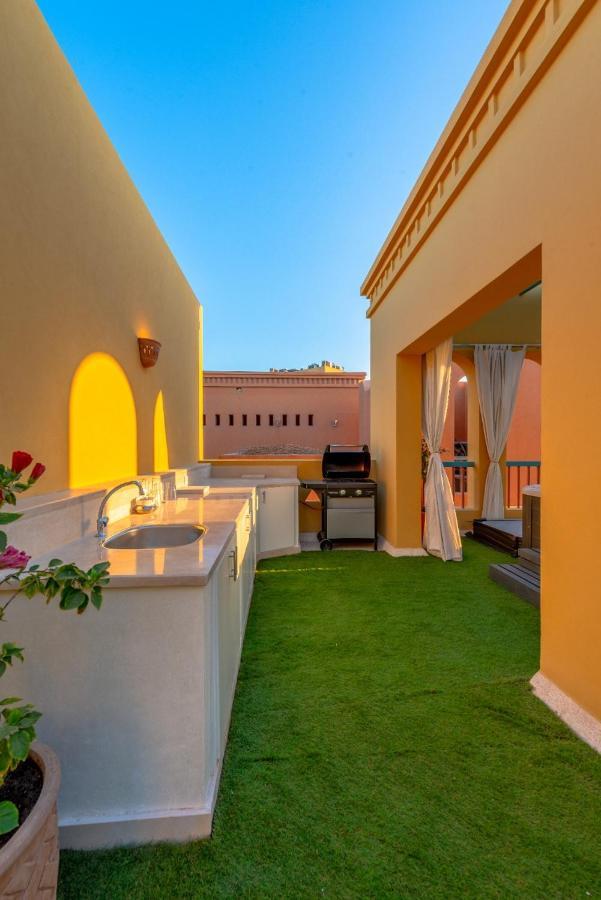 Heated Jacuzzi 2Br Apartment On Yacht View الغردقة المظهر الخارجي الصورة