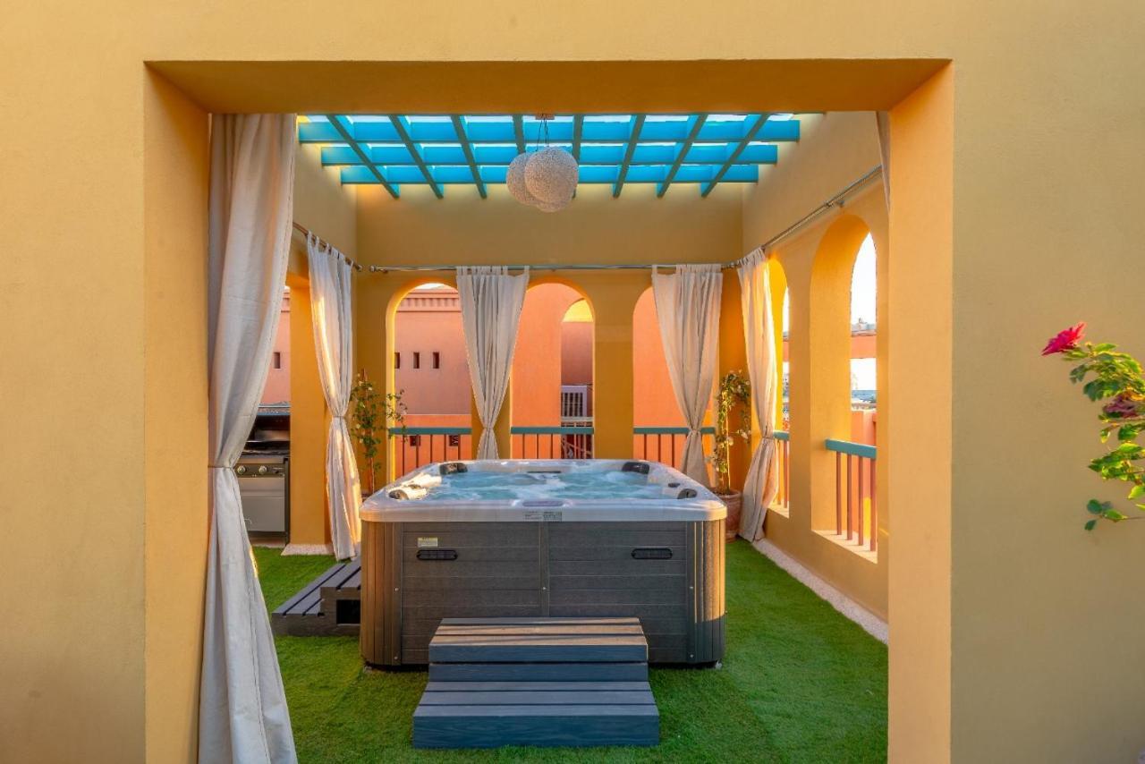 Heated Jacuzzi 2Br Apartment On Yacht View الغردقة المظهر الخارجي الصورة